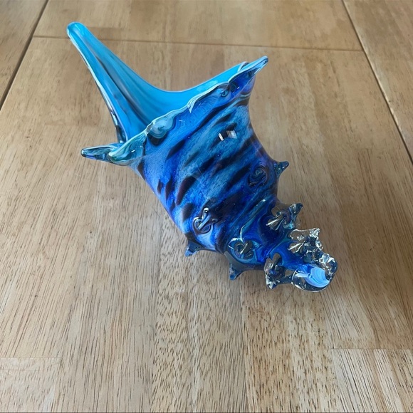 Blown Art Glass Blue Conch Shell - Picture 2 of 6